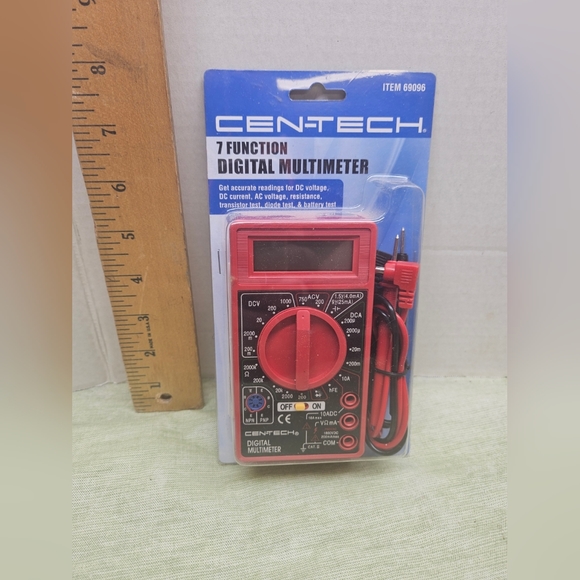 Cen-Tech 7 Function Digital Multimeter - Picture 1 of 2